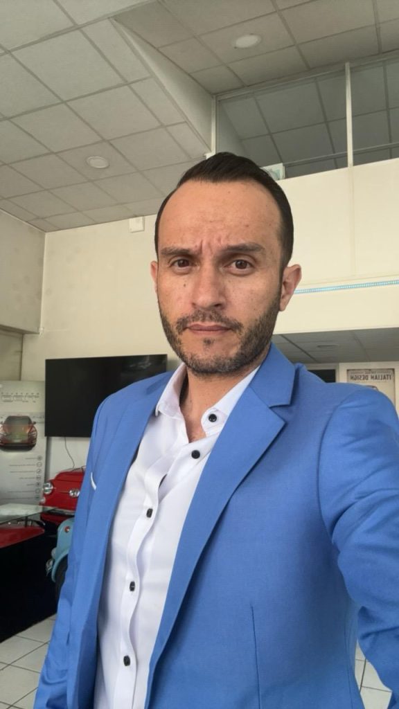 Jonathan Spitalieri Patron avec de l'expérience automobile